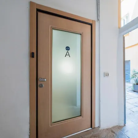 Relstay - Brera District Milan Exterior photo